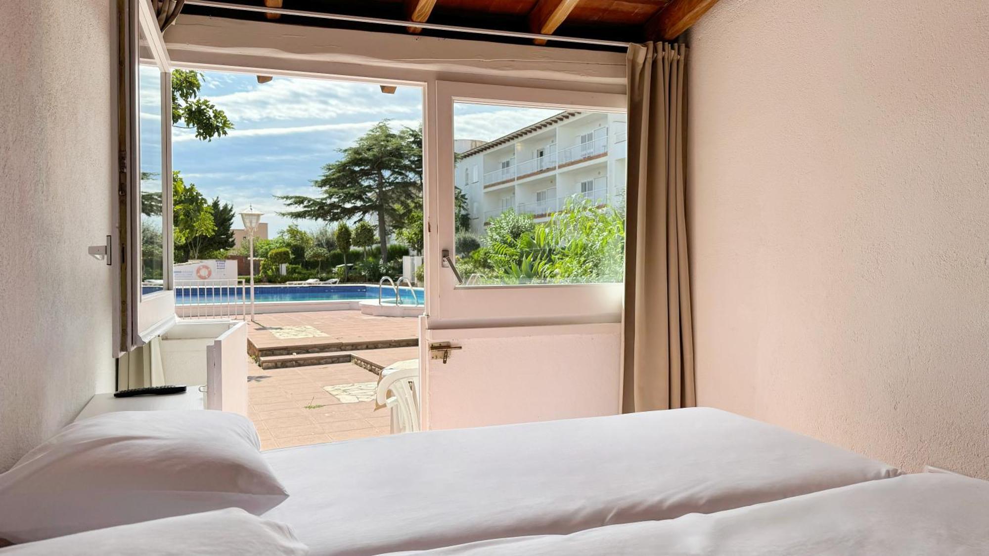 Rvapartaments Escala Brava Ля Эскала Экстерьер фото
